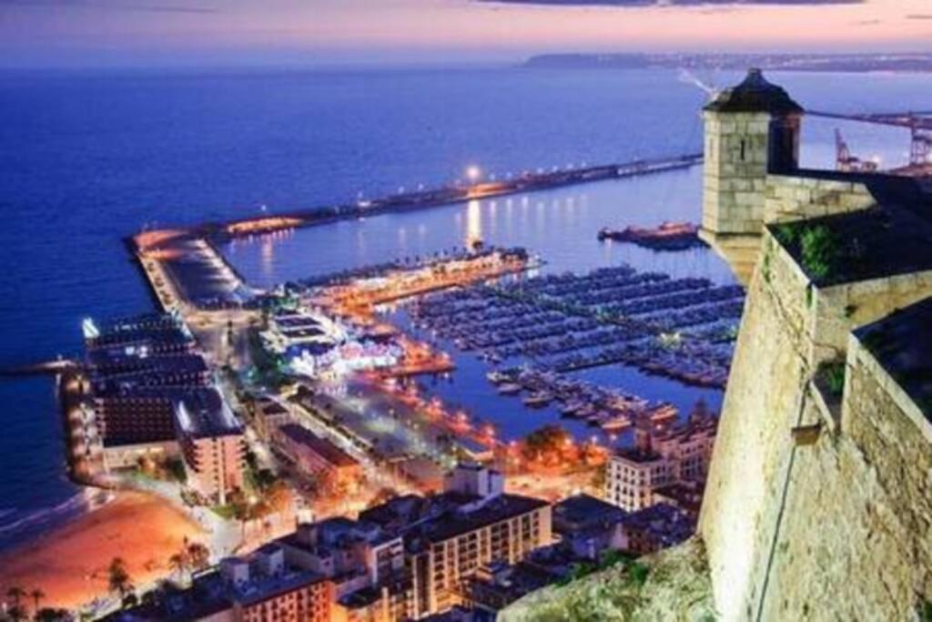 Apartamento Boutique Centrico A 5 Min Playa Alicante Eksteriør billede